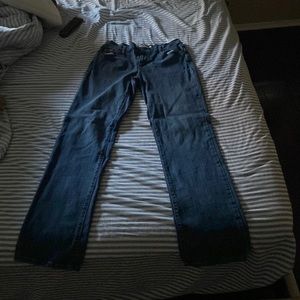 Levis Straight Jeans
